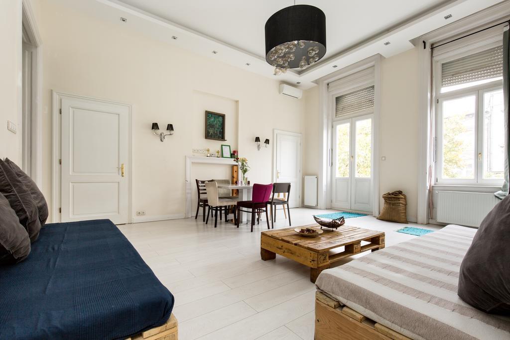 Jozsef63 Apartment Budapest Luaran gambar